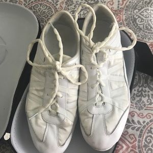 Nfinity cheer shoes